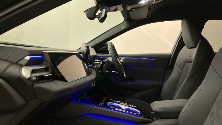 Audi A6 2.0 e-Hybrid Qtro 299 Launch Edition 4dr S Tronic Saloon